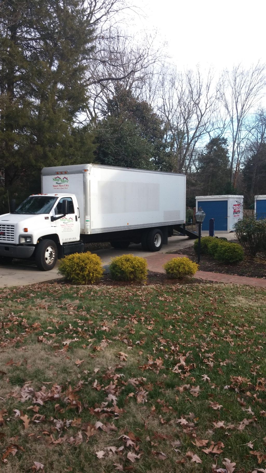 Smart Move USA will also load and unload your Pods