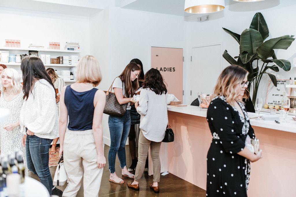 Lemon Laine x Kjaer Weis x hullosam - A Nashville 