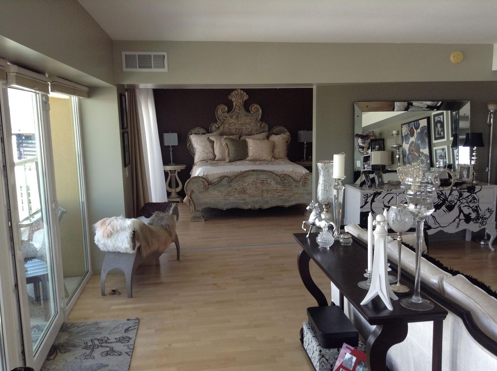 After Highrise-Montage Bedroom
900 sq ft