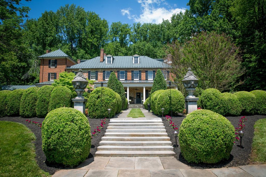 Landscaping for a wedding