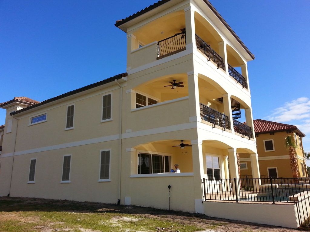 Exterior Waterproofing
- Yacht Harbor Village
- Ha