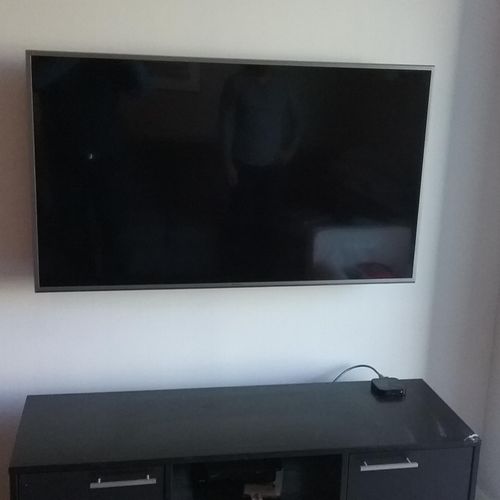Hanging a flat screen tv