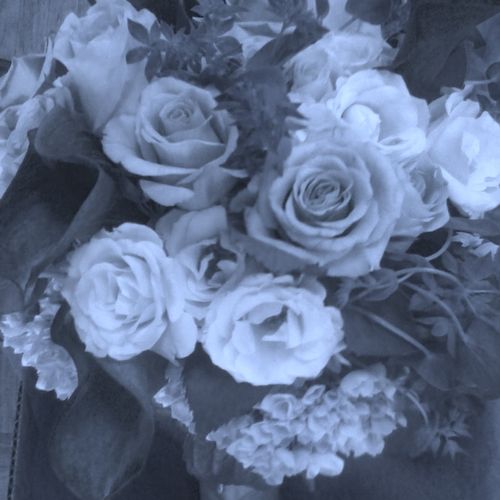 Black and white picture of a bridal bouquet