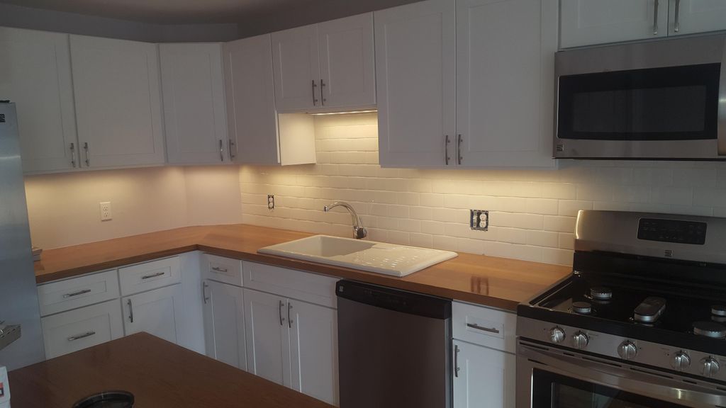 LED  under cabinet lights