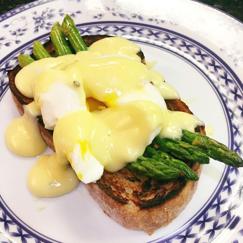 Vegetarian Eggs Benedict
