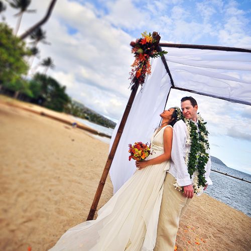 Hawaiian Beach Wedding Decor and flowers.