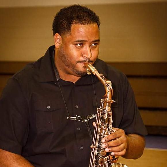 Saxophonist Dante Lewis