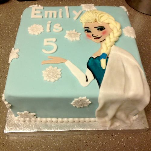 FrozenElsa birthday cake