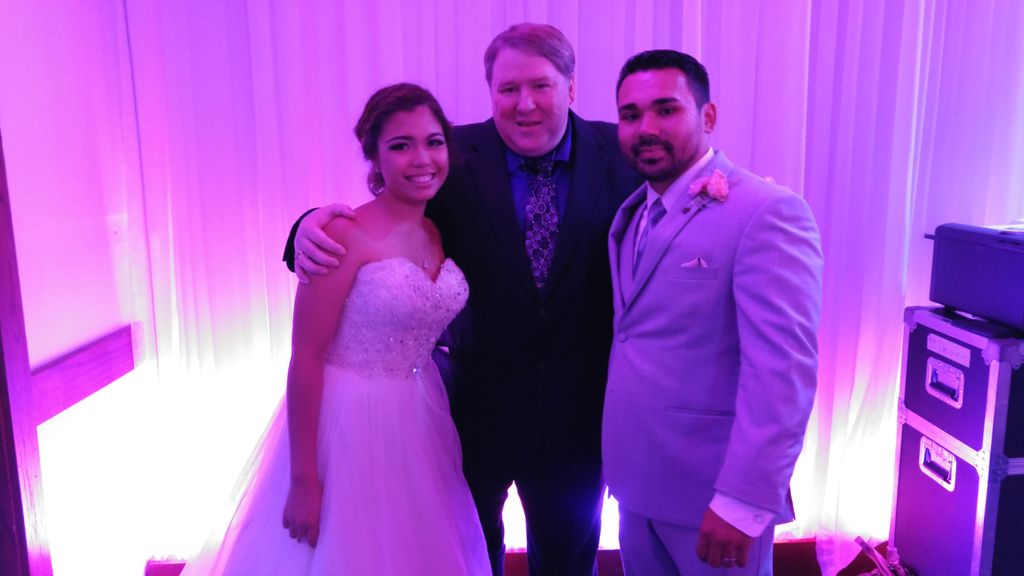 A pretty wedding for the pretty Tollefson's.