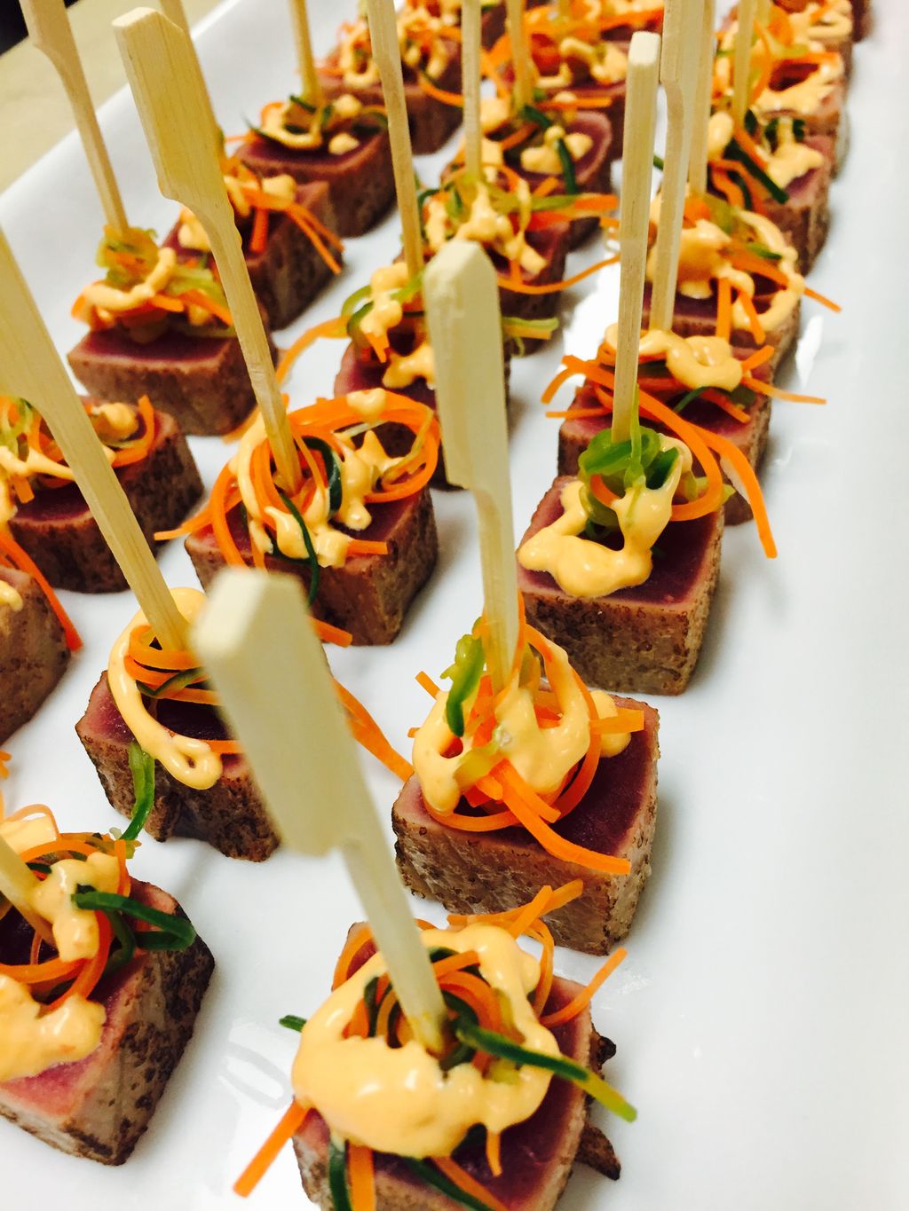 Seared Ahi Tuna Bites with Sriracha Aioli and Pick