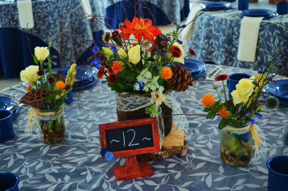 Burlap, denim & lace themed wedding.