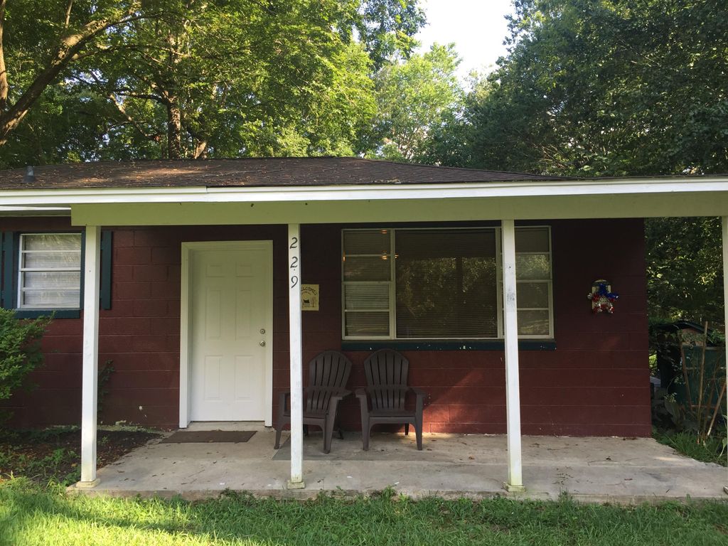 Removed rotten facia wood replaced and painted!