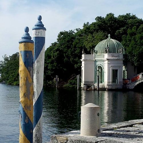 A visit to Vizcaya in Ft. Lauderdale makes a perfe