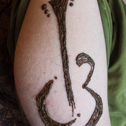 Musician henna
