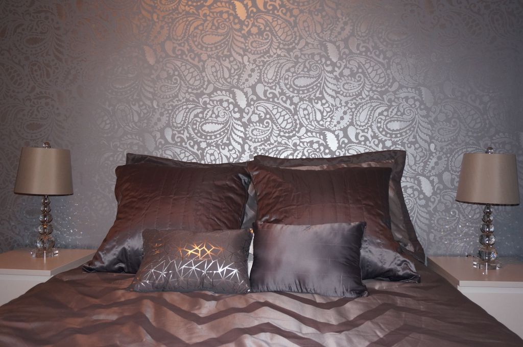 Finish product of bedroom design - stenciled accen