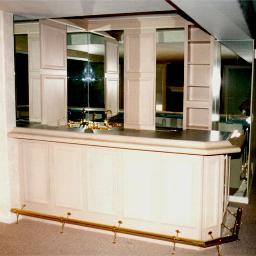 Wet bar build using stock cabinets