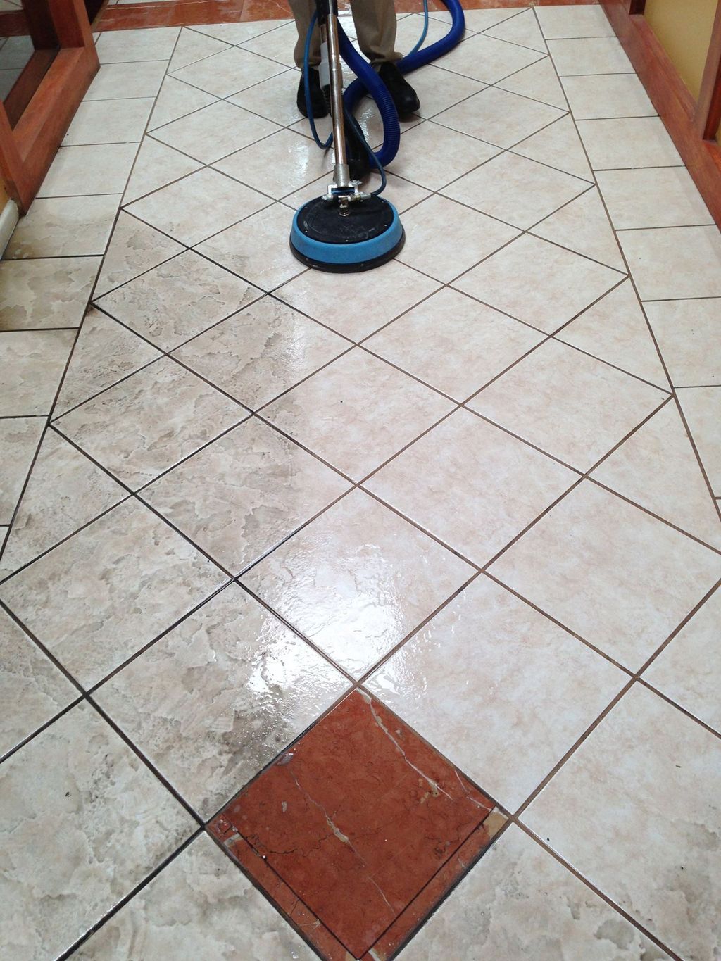 Camila called us to spruce up her kitchen. We were