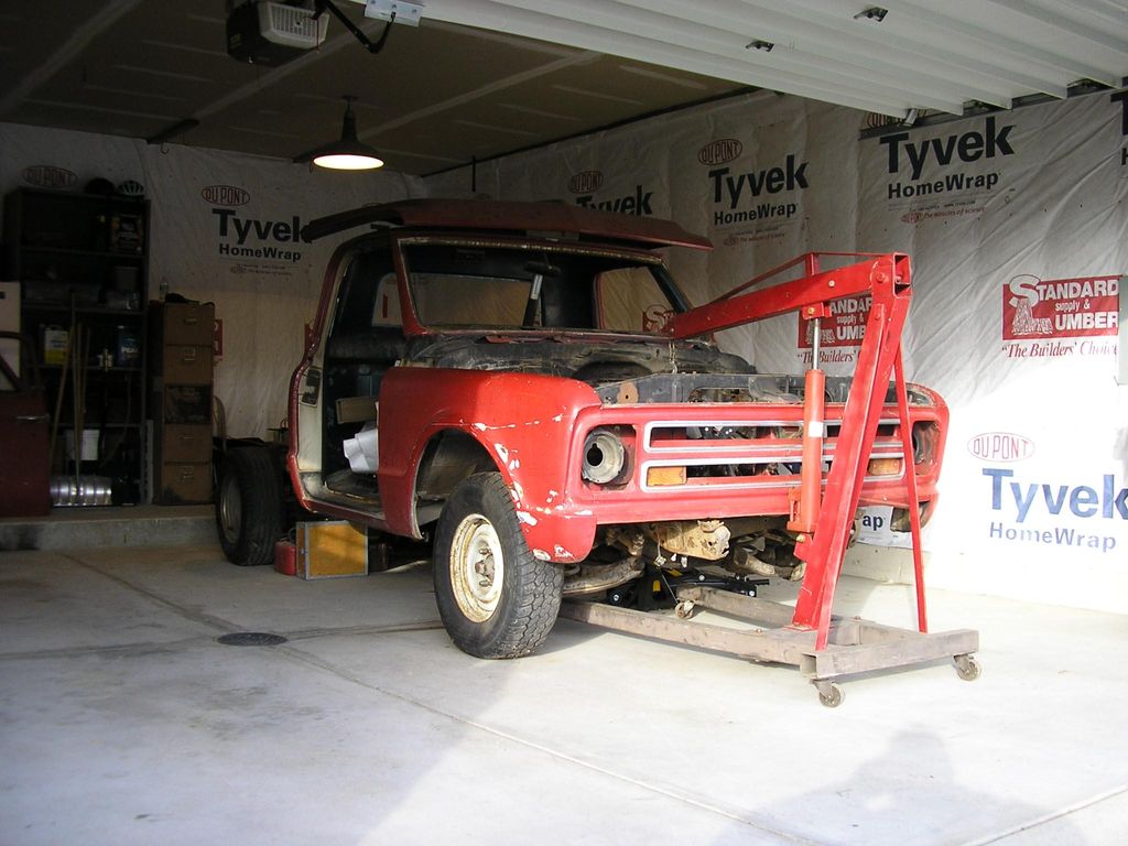 Automotive enthusiast garage set ups: Storage plan