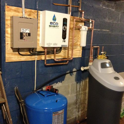 Insta-hot water heater