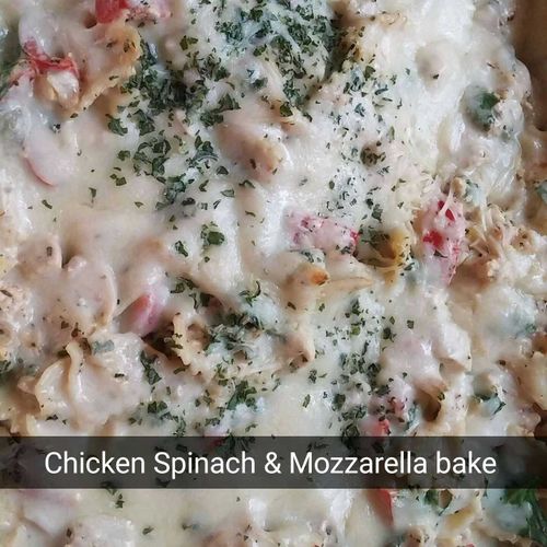  Chicken Spinach & mozzarella penne pasta