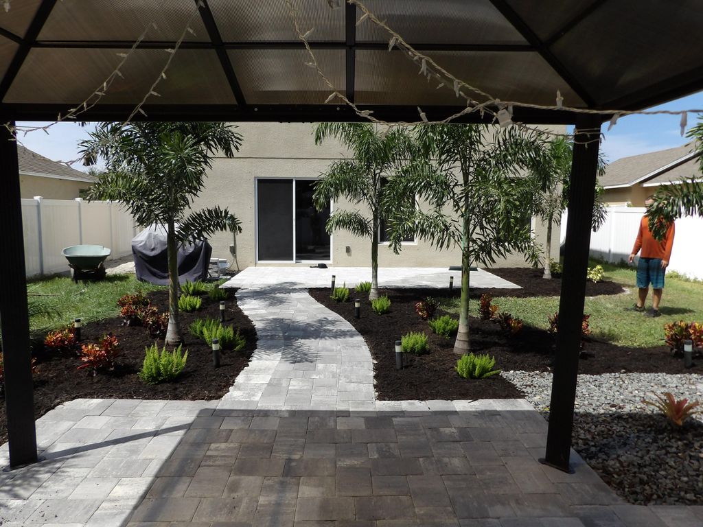 These homeowners wanted a outdoor oasis in there b