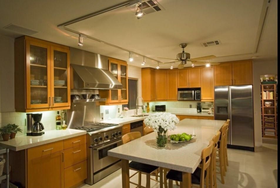 Contemporary Kitchen