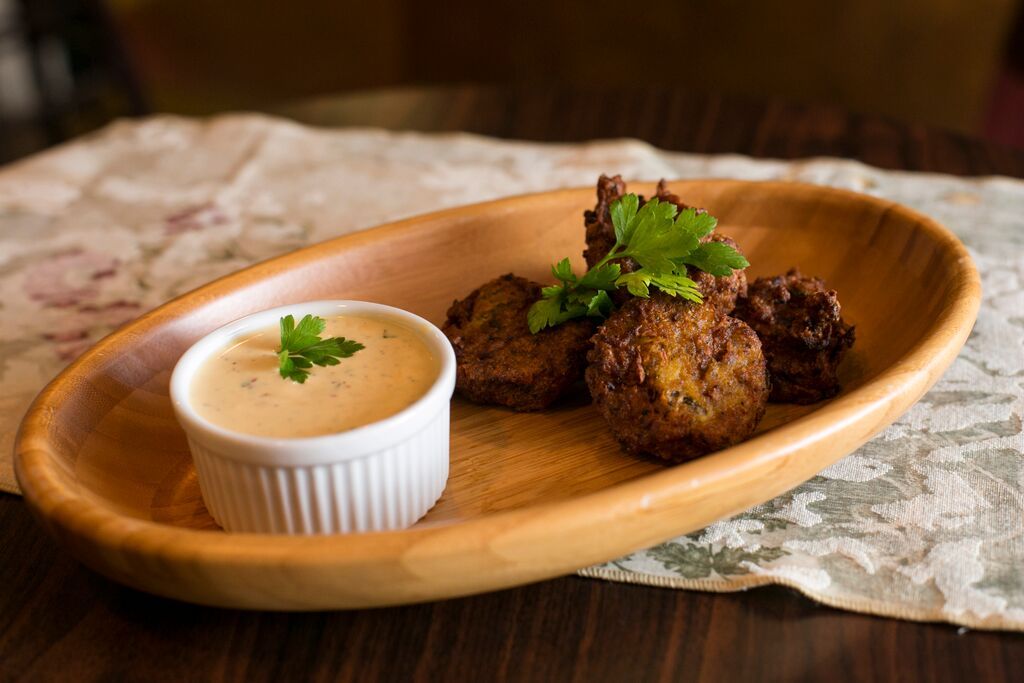Zucchini-Crab Cakes with Remoulade