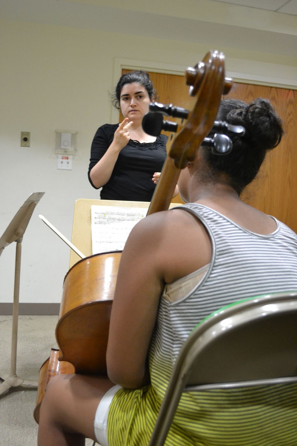 Mini-lesson on playing chords, Camp Vivace, August