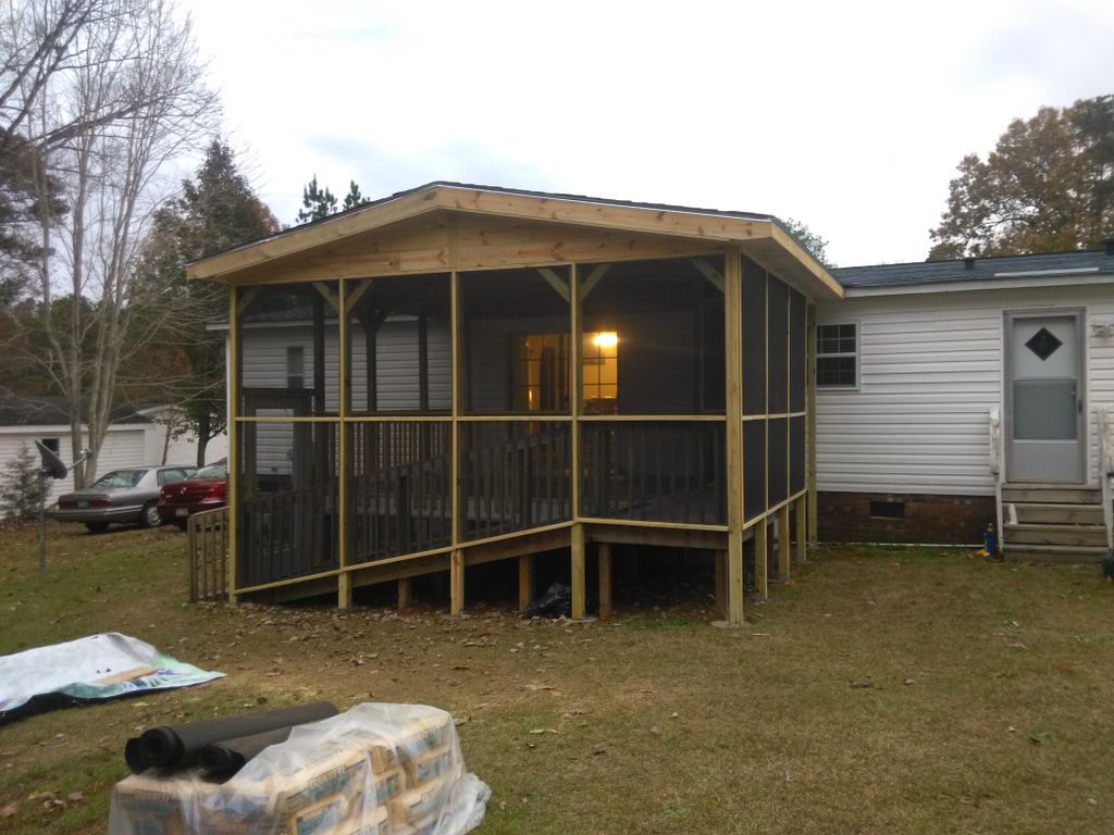 Screened in Porch