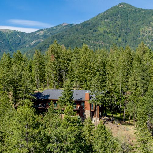 Lake Pend Oreille home in North Idaho