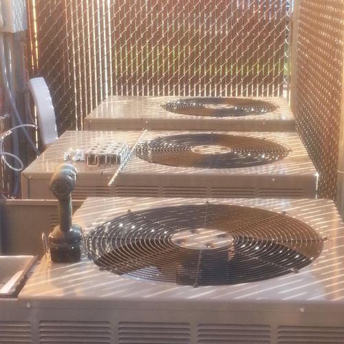 condensers at a popeyes