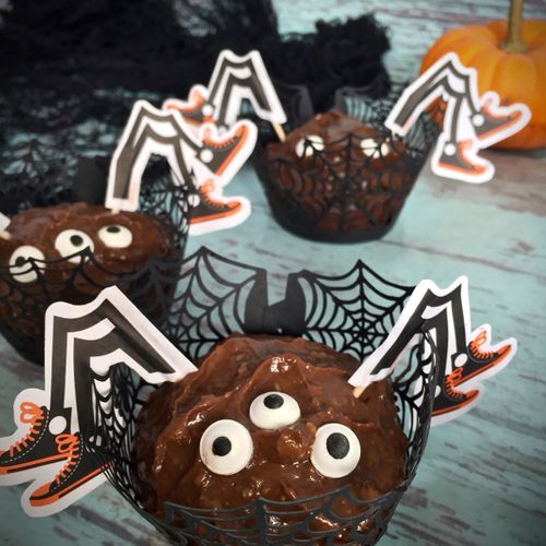 Halloween Chocolate Cupcakes with Avocado Chocolat