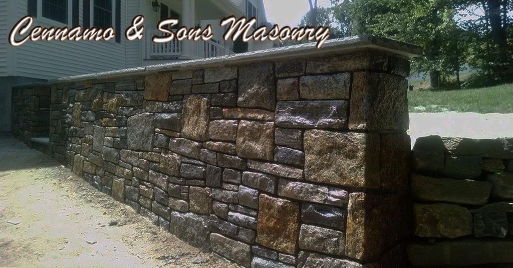Square and Rec Retaining wall with Flagstone cap