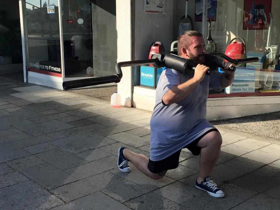 Cruisin' Grand with barbell lunges