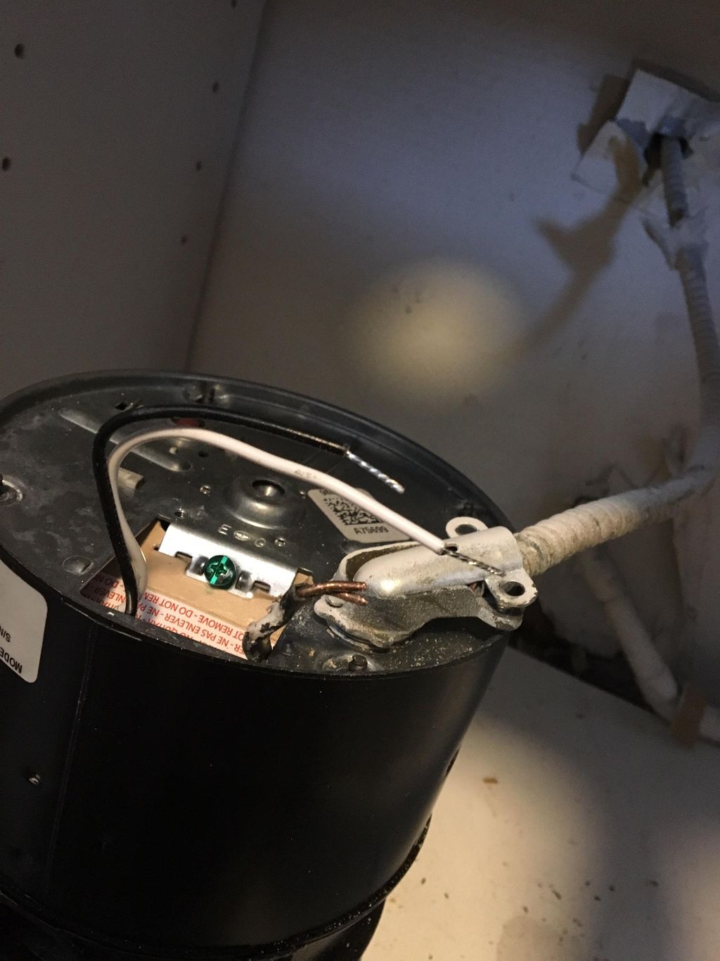 Hard wiring a garbage disposal 