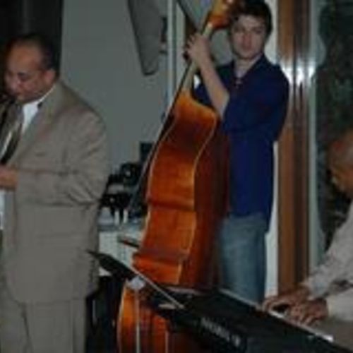 Enhance your atmosphere with a live quartet perfor