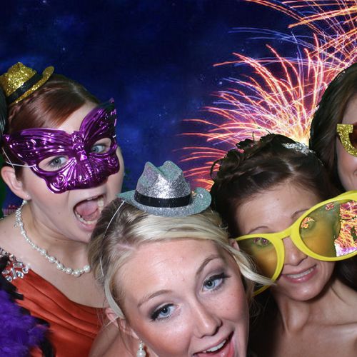 Greenscreen Photobooths can be used to complement 