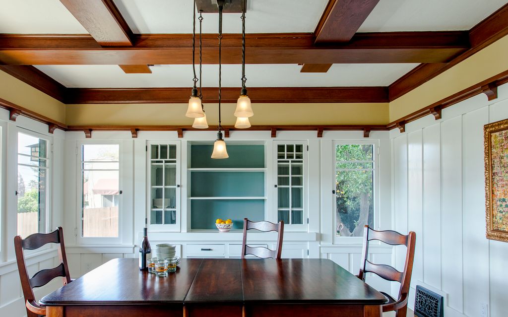 Craftsman home_dining room
