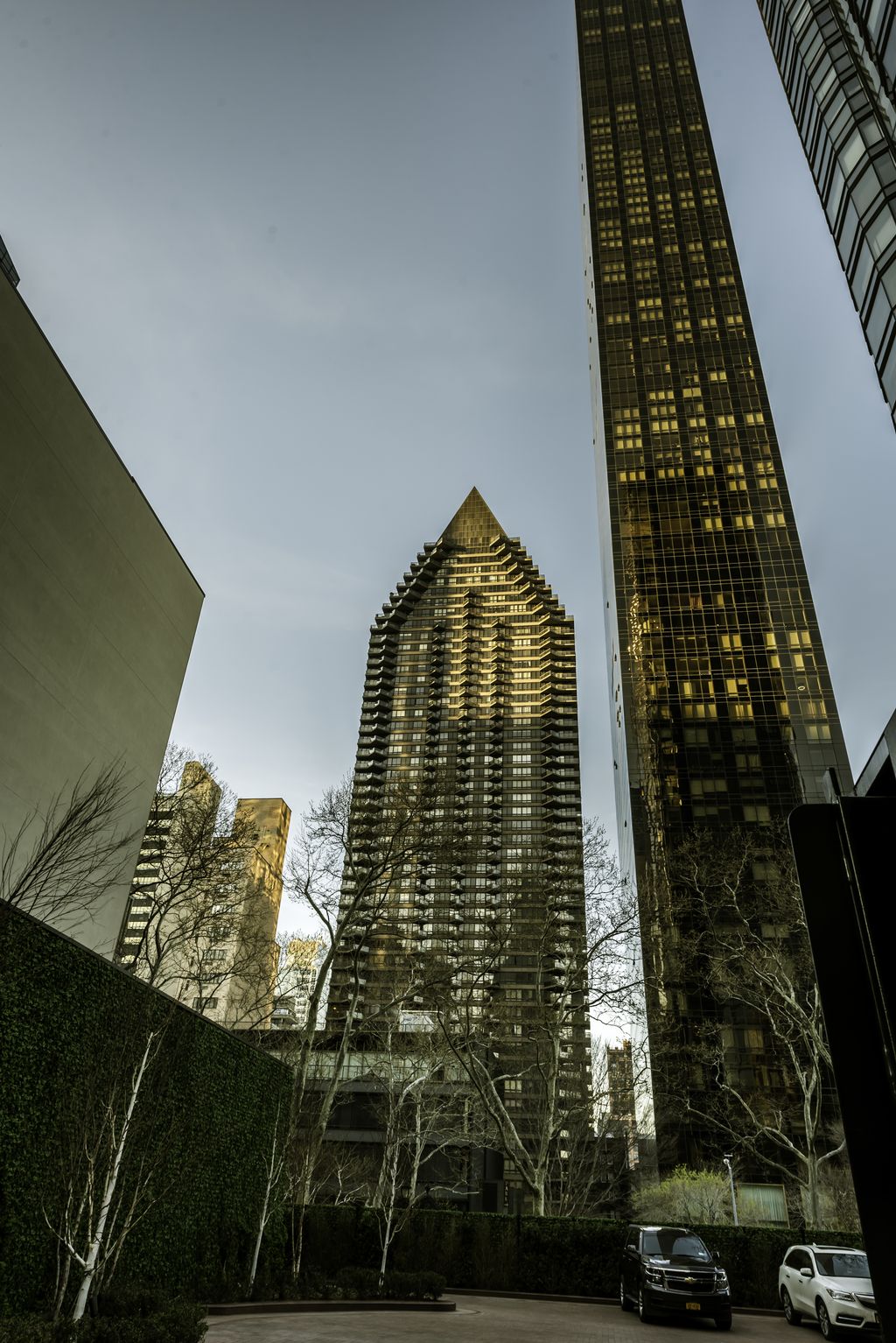 100 United Nations Plaza