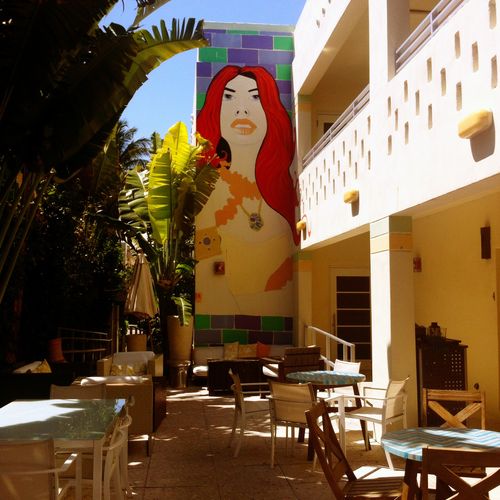 Client: Lou's Beer Garden, Miami
Painting of their