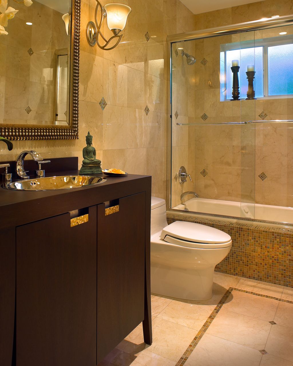 This bath is not big, but it's beautiful. A cream 