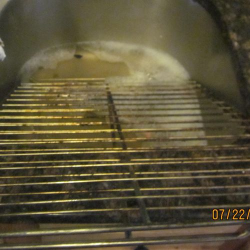Before cleaning the oven
