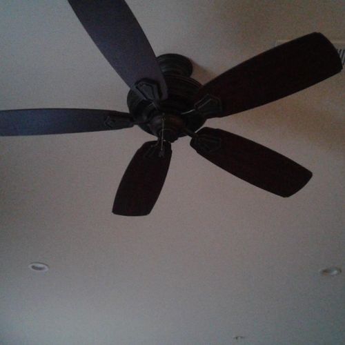 ceiling fan / recessed lighting