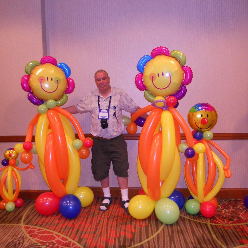 Uncle bill balloon artist