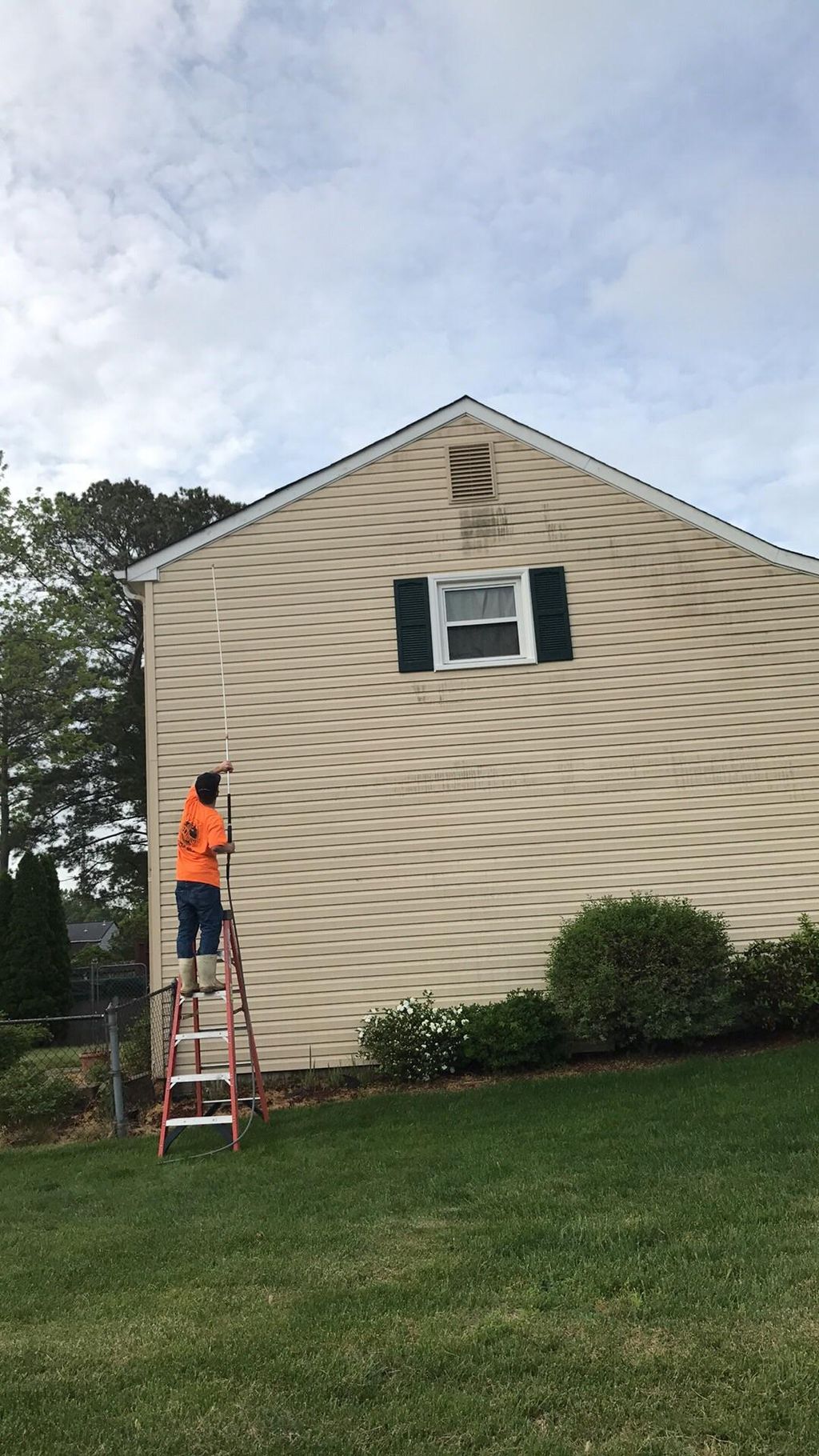 Tailgate Pressure Washing