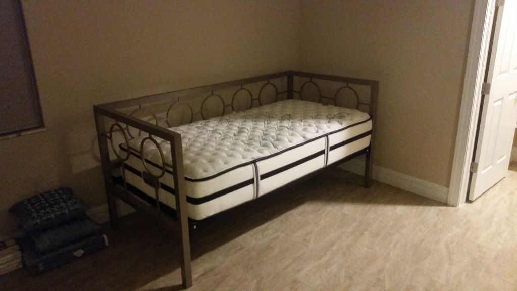 Brand new daybed assembled