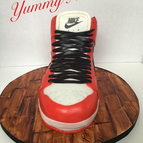3D Sneaker cake
