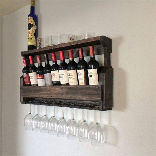 reclaimed pallet wood wine rack