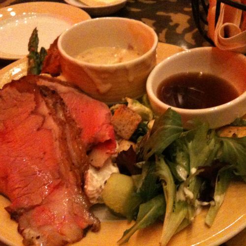 Prime Rib rare with au ju Kenner canyon baby green