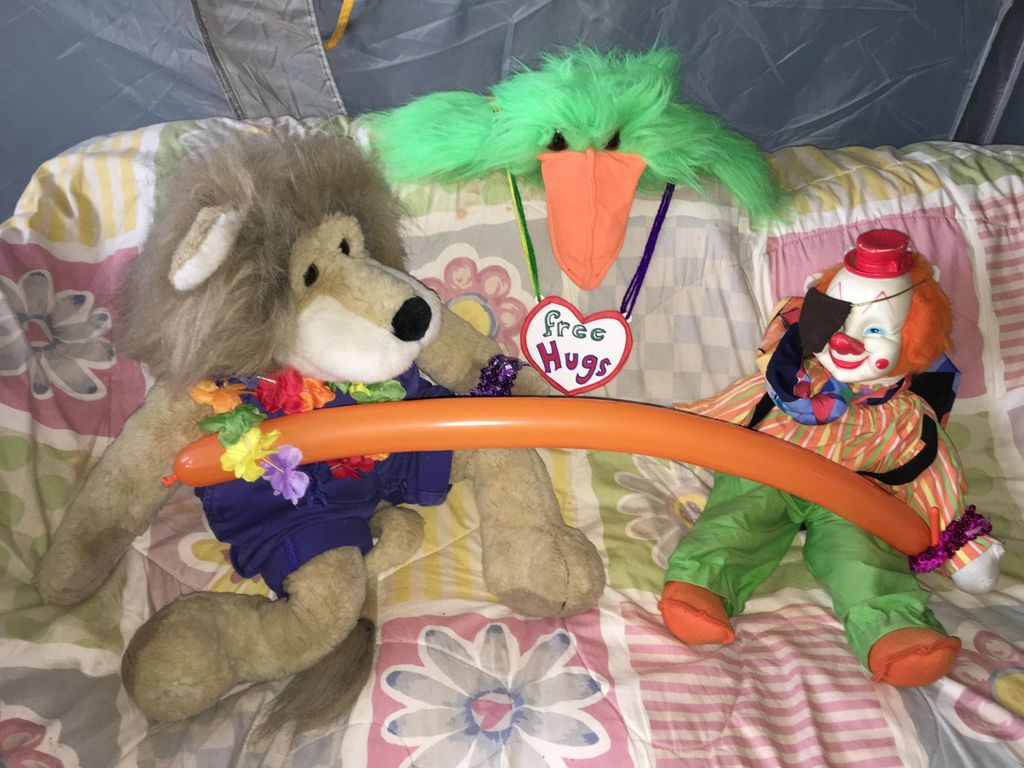 Arnold the Lion, Squeaky Bird and Pirate Pete